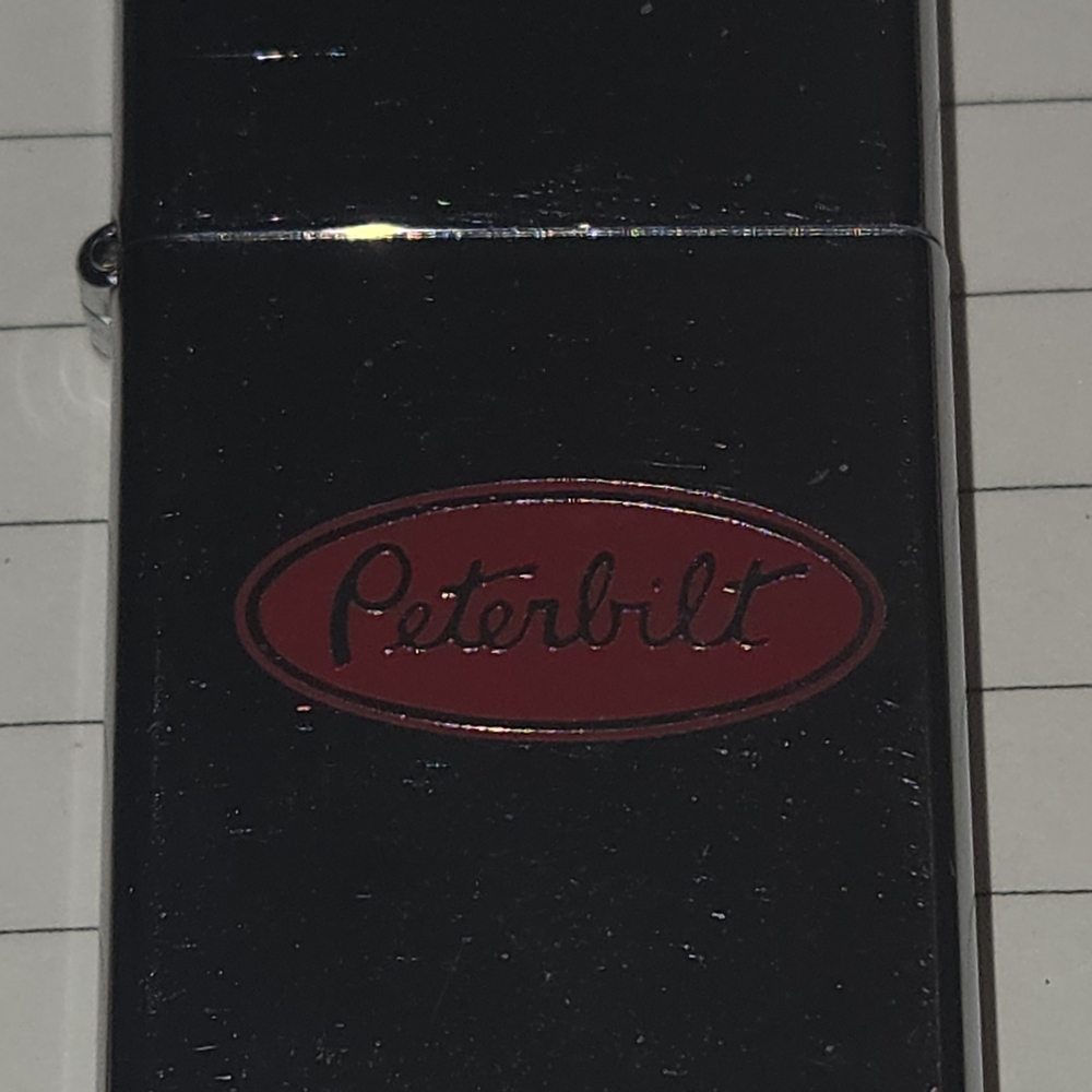 Peterbilt Black and Red Lighter